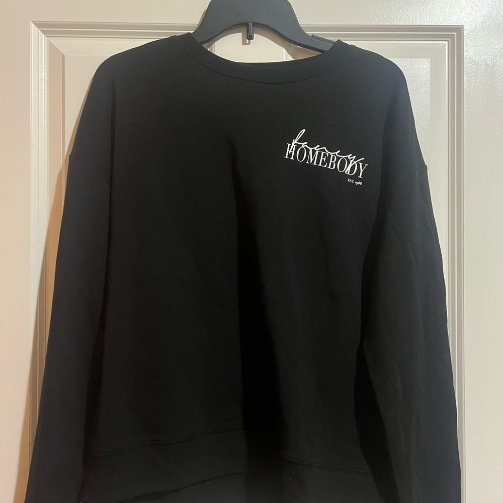Black Fancyhomebody Sweatshirt size Large